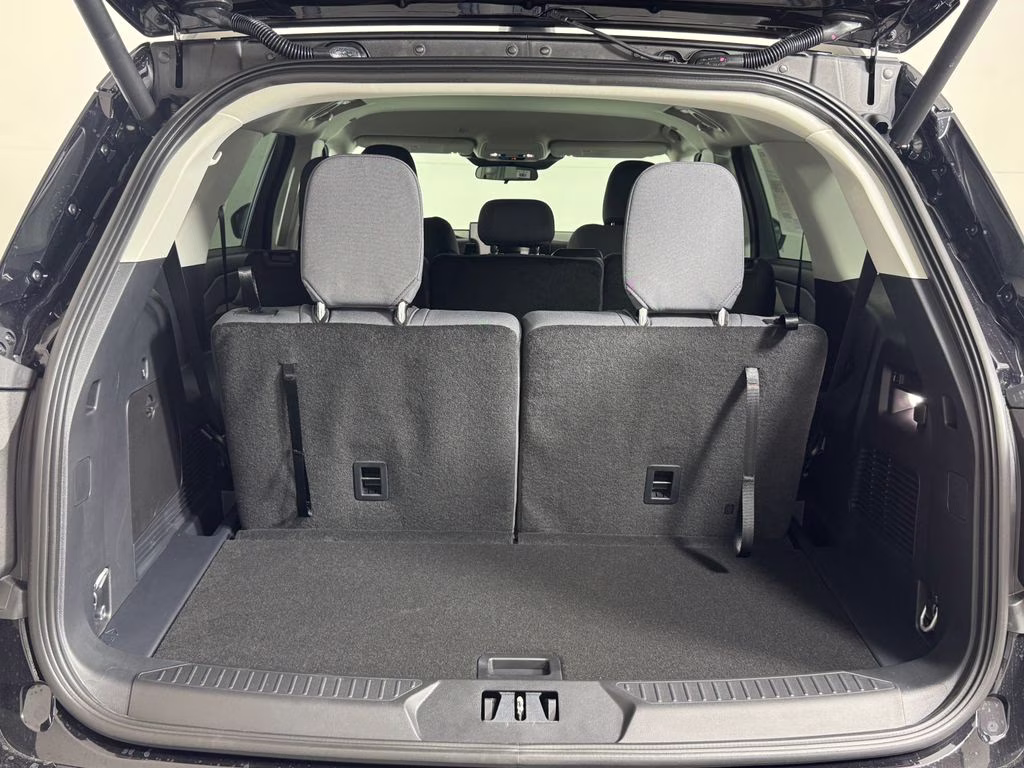 2026 Agate Black Metallic Ford Explorer Active RWD SUV