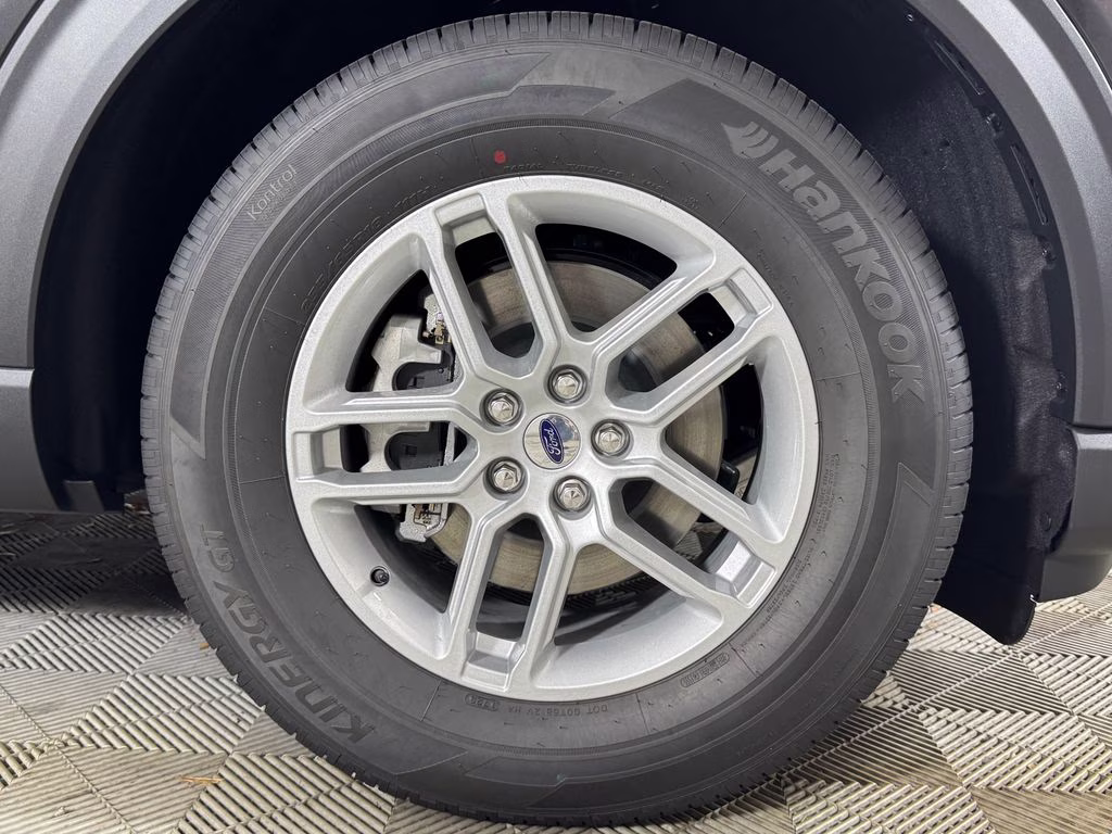 2026 Agate Black Metallic Ford Explorer Active RWD SUV