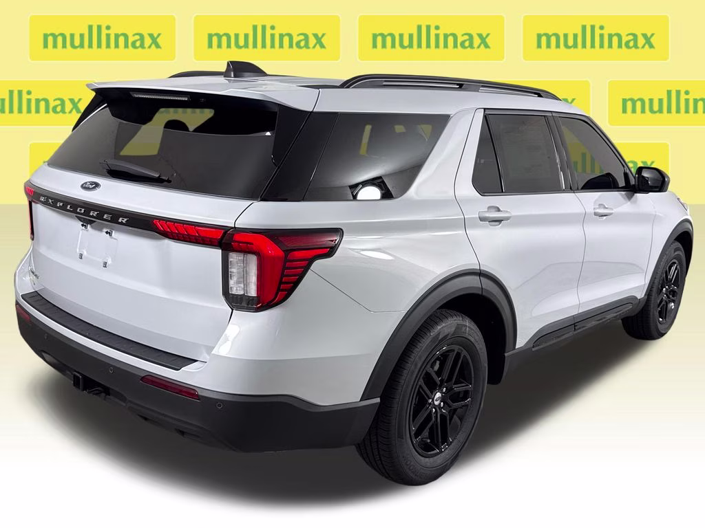 2026 Space White Metallic Ford Explorer Active RWD SUV