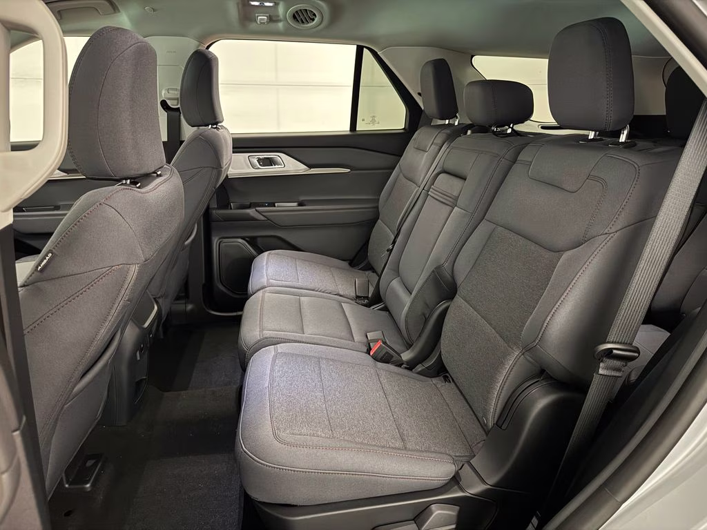 2026 Space White Metallic Ford Explorer Active RWD SUV