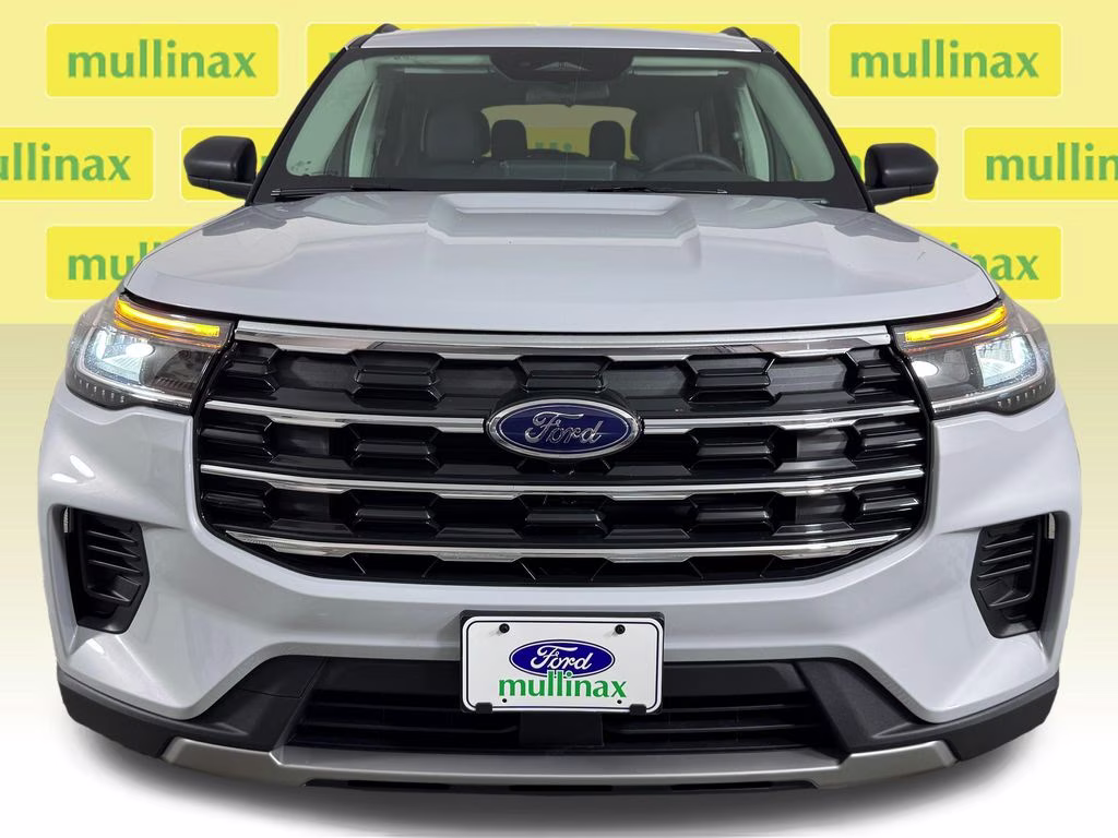 2026 Space White Metallic Ford Explorer Active RWD SUV
