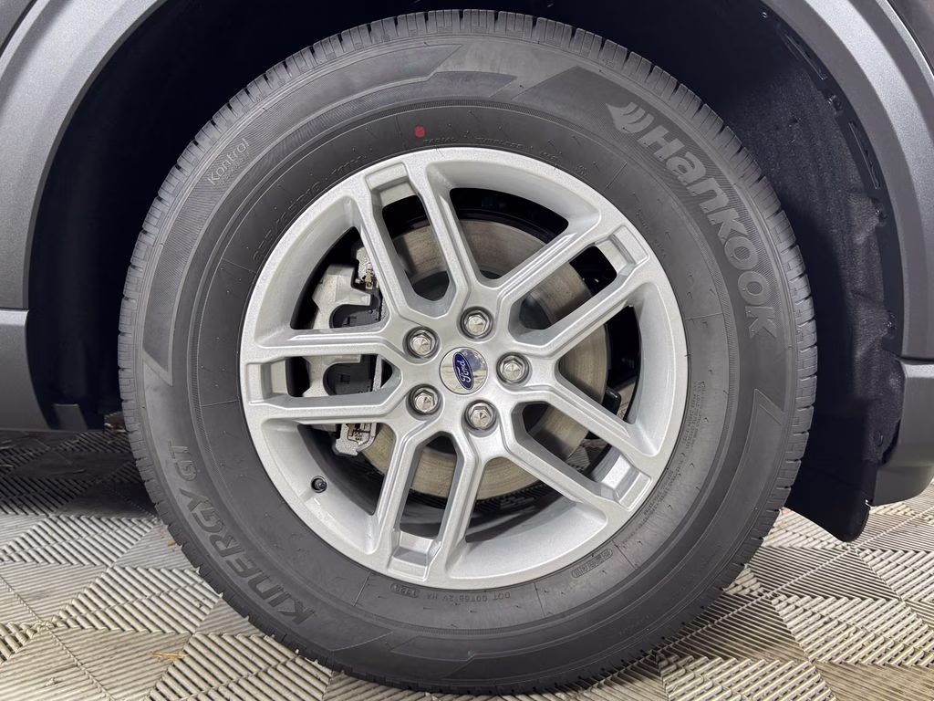 2026 Agate Black Metallic Ford Explorer Active RWD SUV