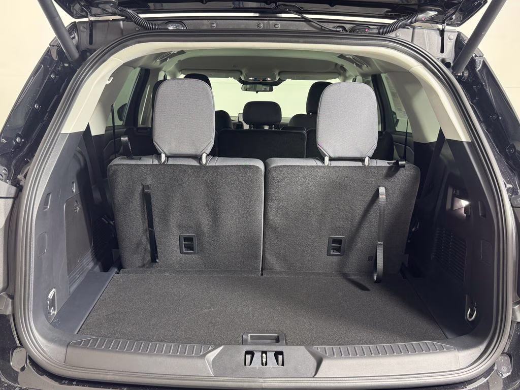 2026 Agate Black Metallic Ford Explorer Active RWD SUV