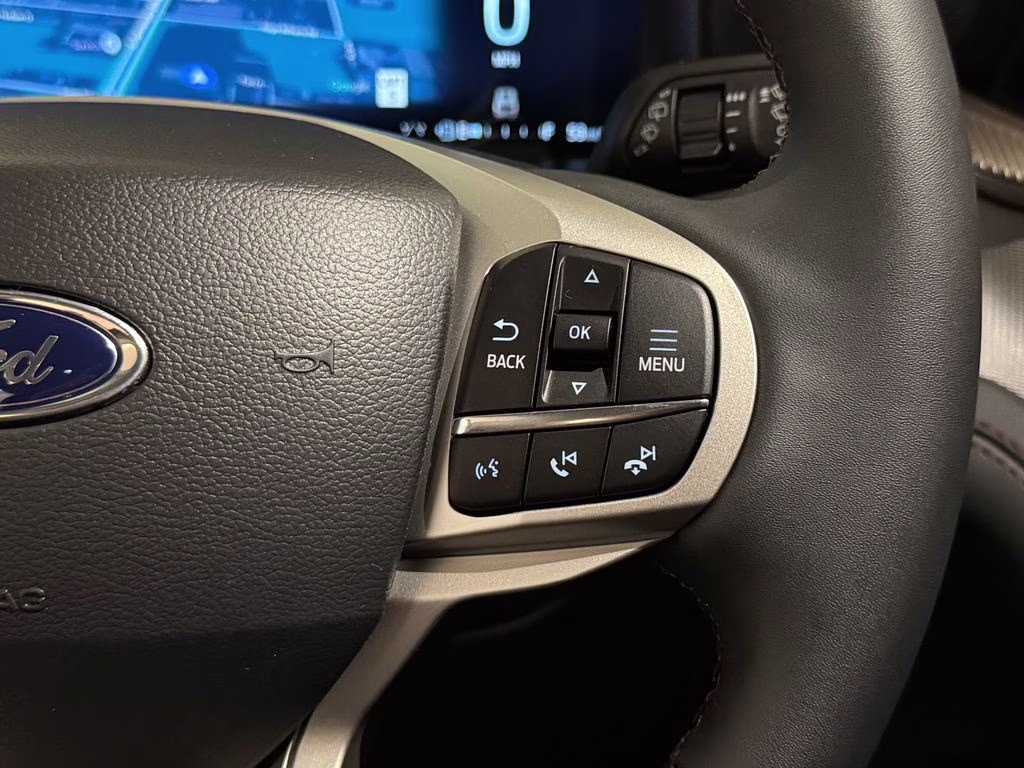 2026 Space White Metallic Ford Explorer Active RWD SUV