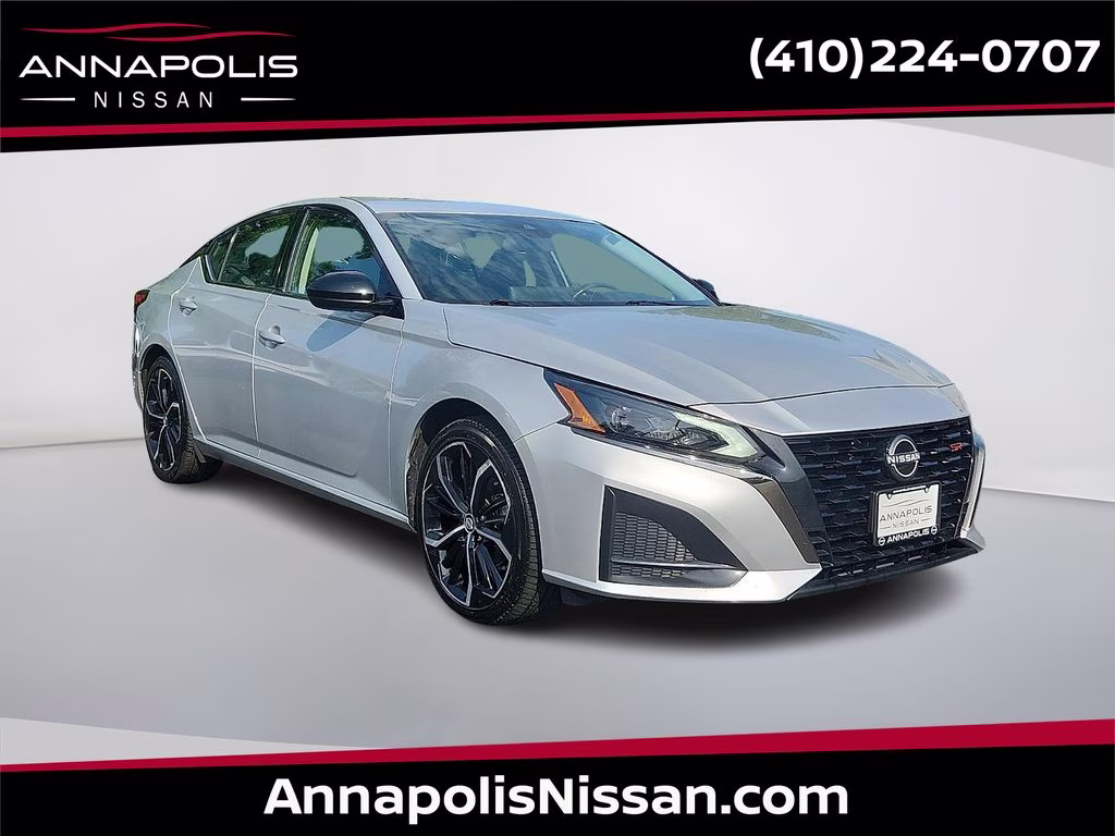 2024 Brilliant Silver Metallic Nissan Altima 2.5 SR FWD Sedan