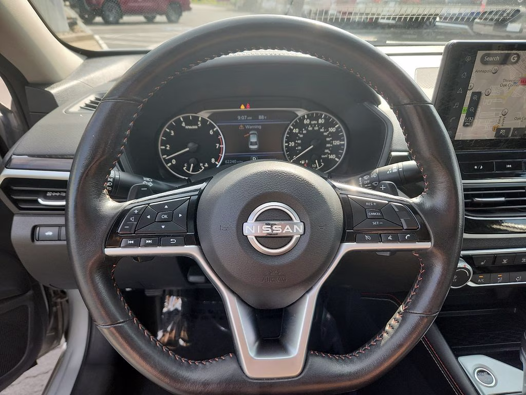 2024 Brilliant Silver Metallic Nissan Altima 2.5 SR FWD Sedan