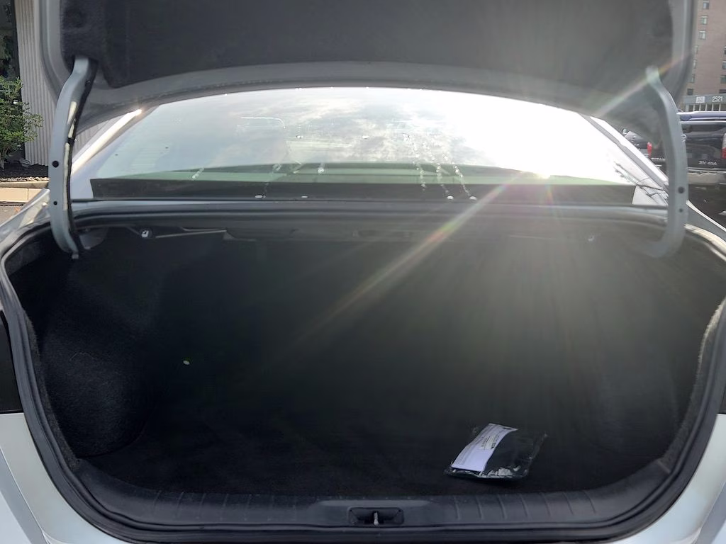 2024 Brilliant Silver Metallic Nissan Altima 2.5 SR FWD Sedan