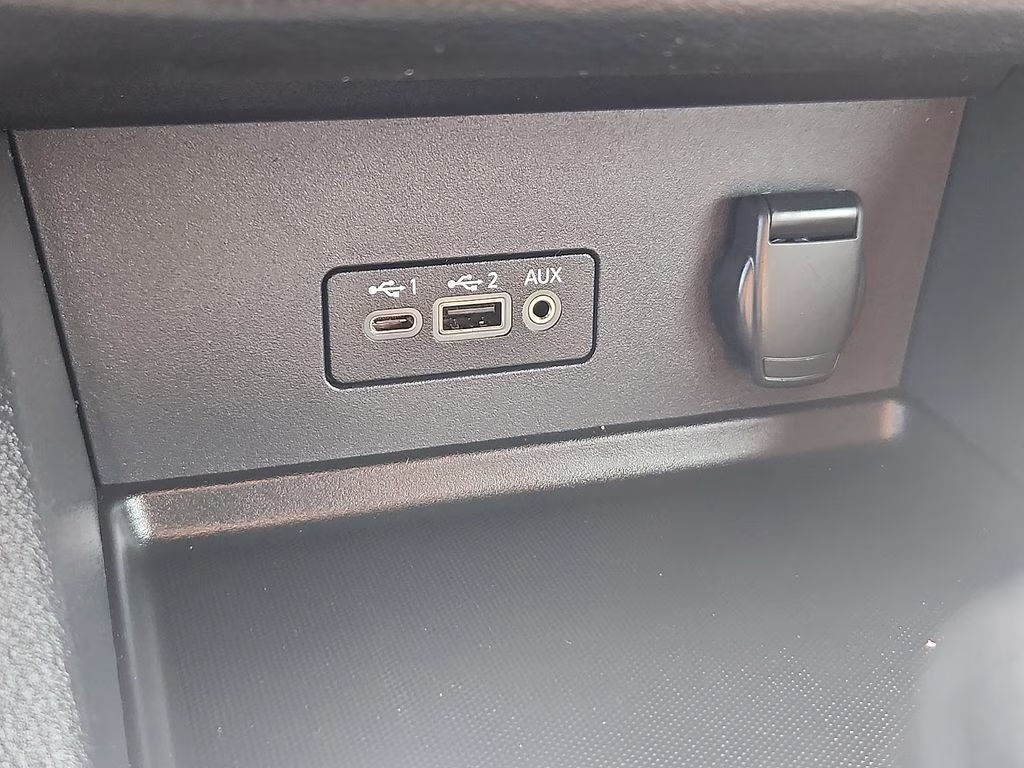 2023 Gun Metallic Nissan Sentra SV FWD Sedan