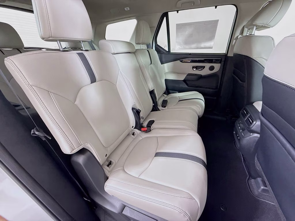 2026 Platinum White Pearl Honda Pilot EX-L FWD SUV