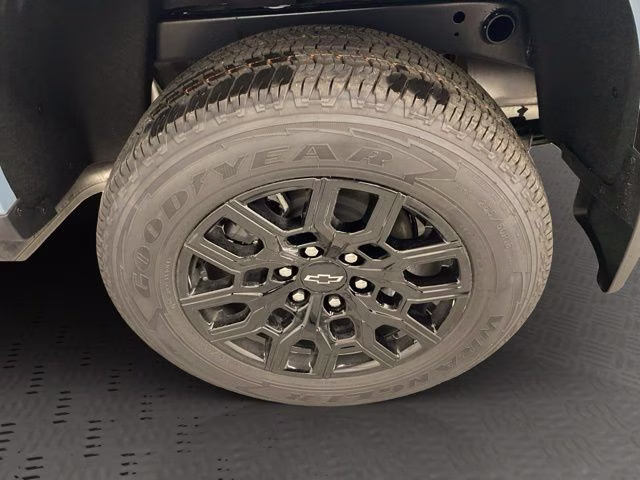 2026 Snowdrift Metallic Chevrolet Colorado Work Truck 4X4 Truck