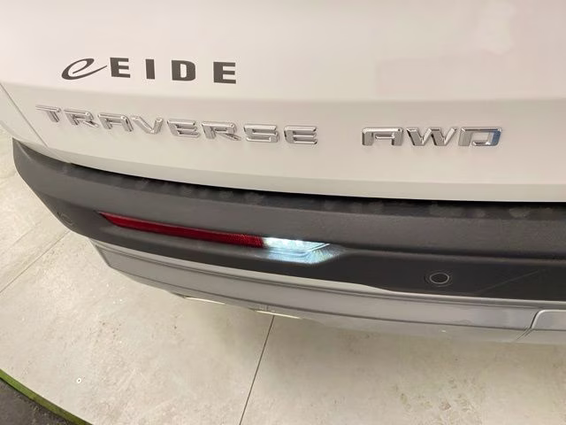 2026 Summit White Chevrolet Traverse LT AWD SUV