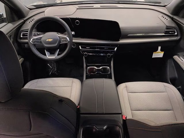 2026 Mosaic Black Metallic Chevrolet Traverse LT AWD SUV