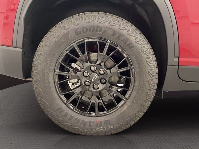 2026 Radiant Red Tintcoat Chevrolet Traverse Z71 AWD SUV