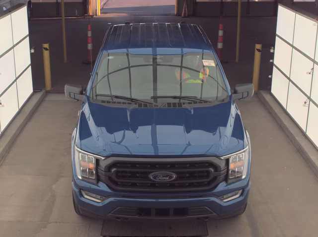 2023 Atlas Blue Metallic Ford F-150 XLT 4X4 Truck