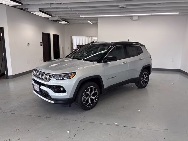 2026 Silver Zynith Metallic Clearcoat Jeep Compass Limited 4X4 SUV