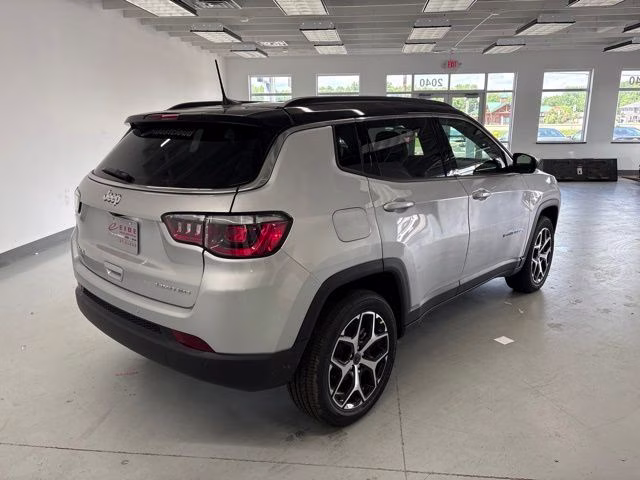 2026 Silver Zynith Metallic Clearcoat Jeep Compass Limited 4X4 SUV