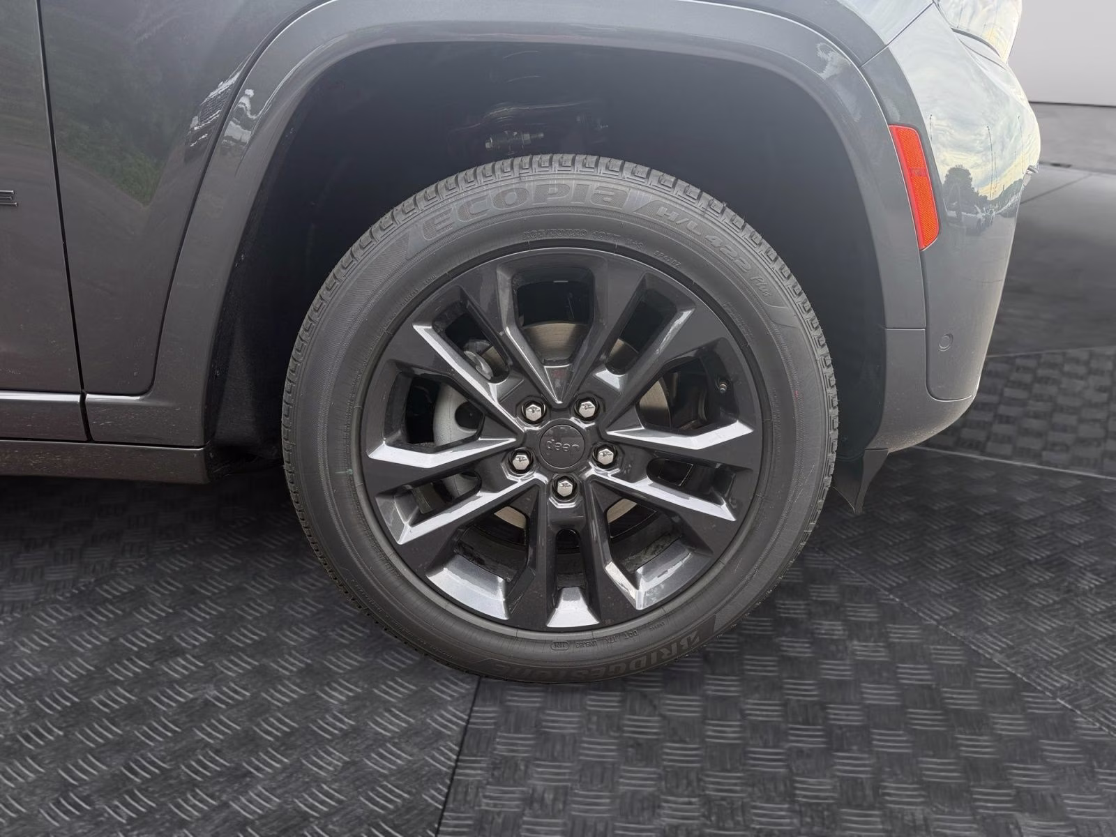 2026 Baltic Gray Metallic Clearcoat Jeep Grand Cherokee Limited Reserve 4X4 SUV