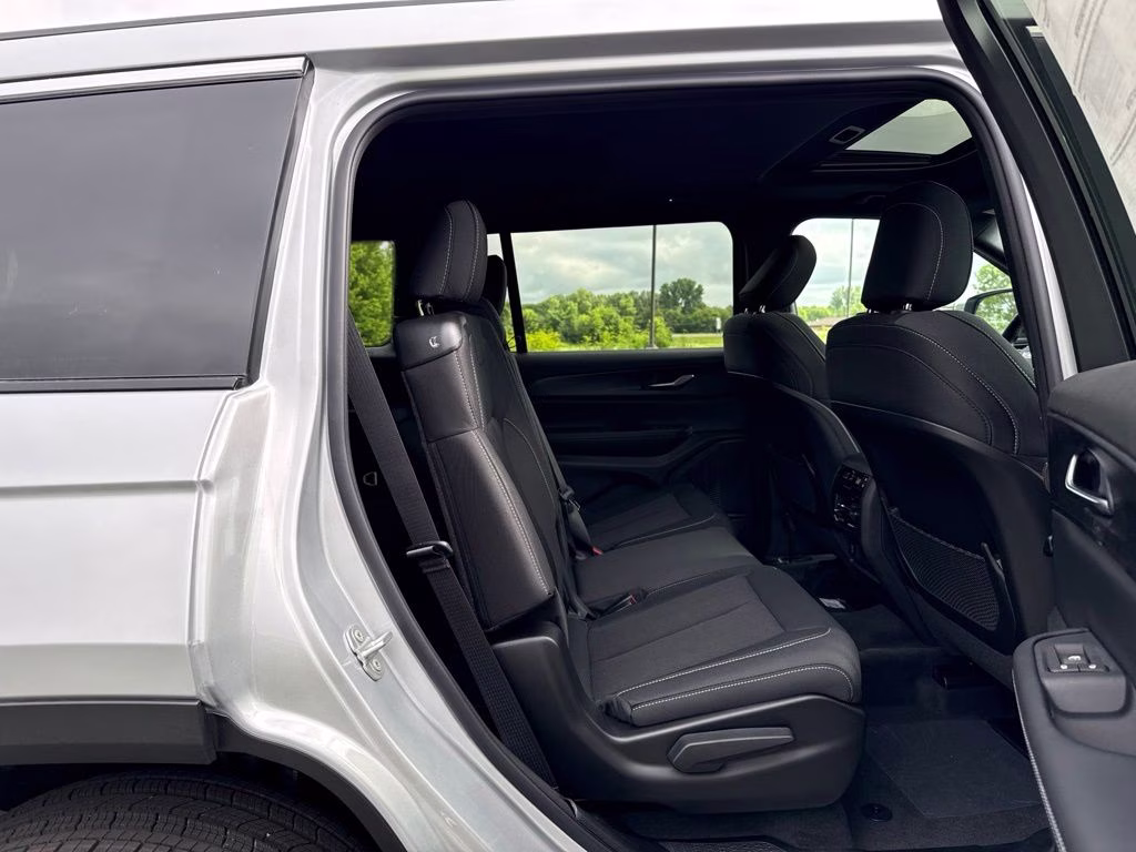 2026 Silver Zynith Jeep Grand Cherokee L Laredo 4X4 SUV