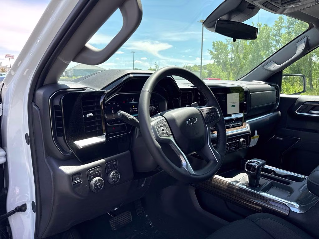 2026 Summit White Chevrolet Silverado 1500 RST 4X4 Truck
