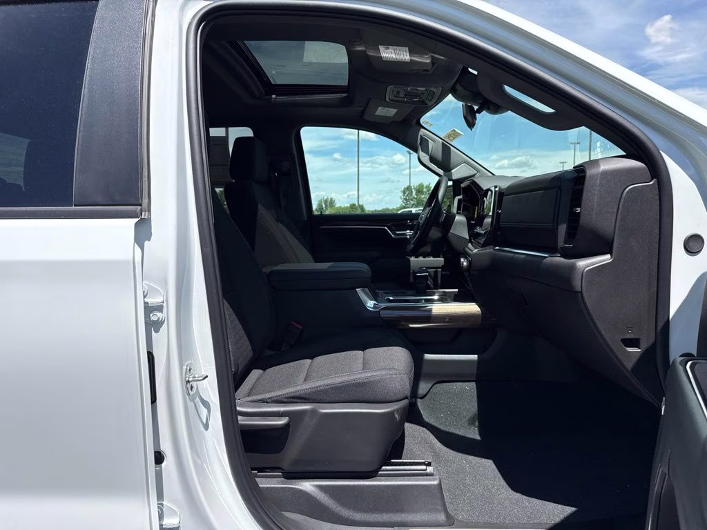 2026 Summit White Chevrolet Silverado 1500 RST 4X4 Truck