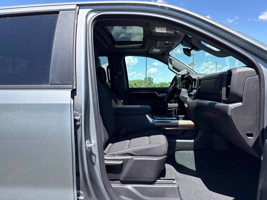 2026 Sterling Gray Metallic Chevrolet Silverado 1500 RST 4X4 Truck