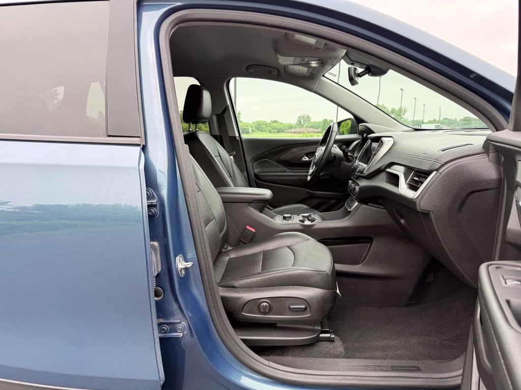 2024 Downpour Metallic GMC Terrain SLT AWD SUV