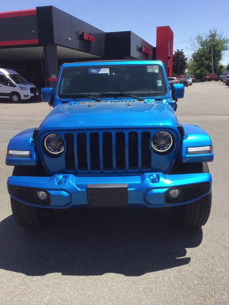 2023 Hydro Blue Pearl Coat Jeep Wrangler Sahara 4xe 4X4 SUV