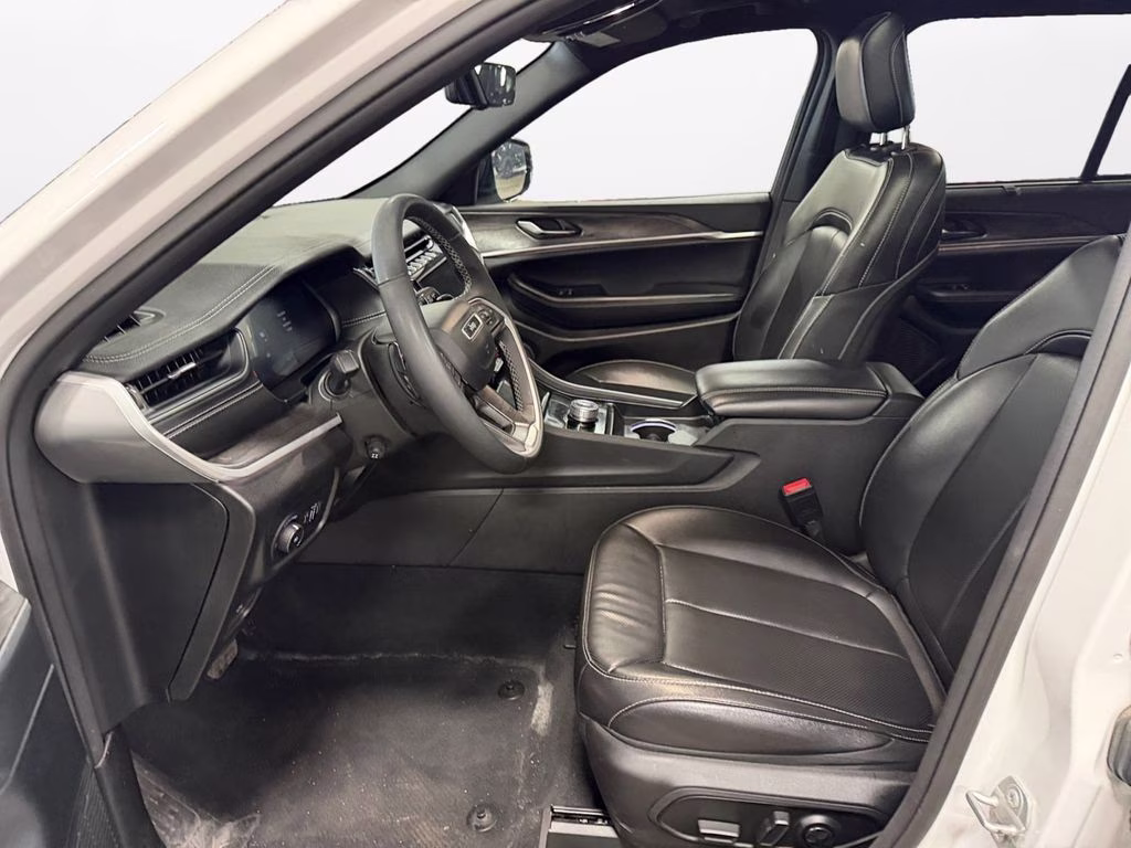 2024 Bright White Clearcoat Jeep Grand Cherokee Limited 4X4 SUV
