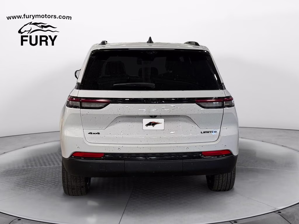 2024 Bright White Clearcoat Jeep Grand Cherokee Limited 4X4 SUV