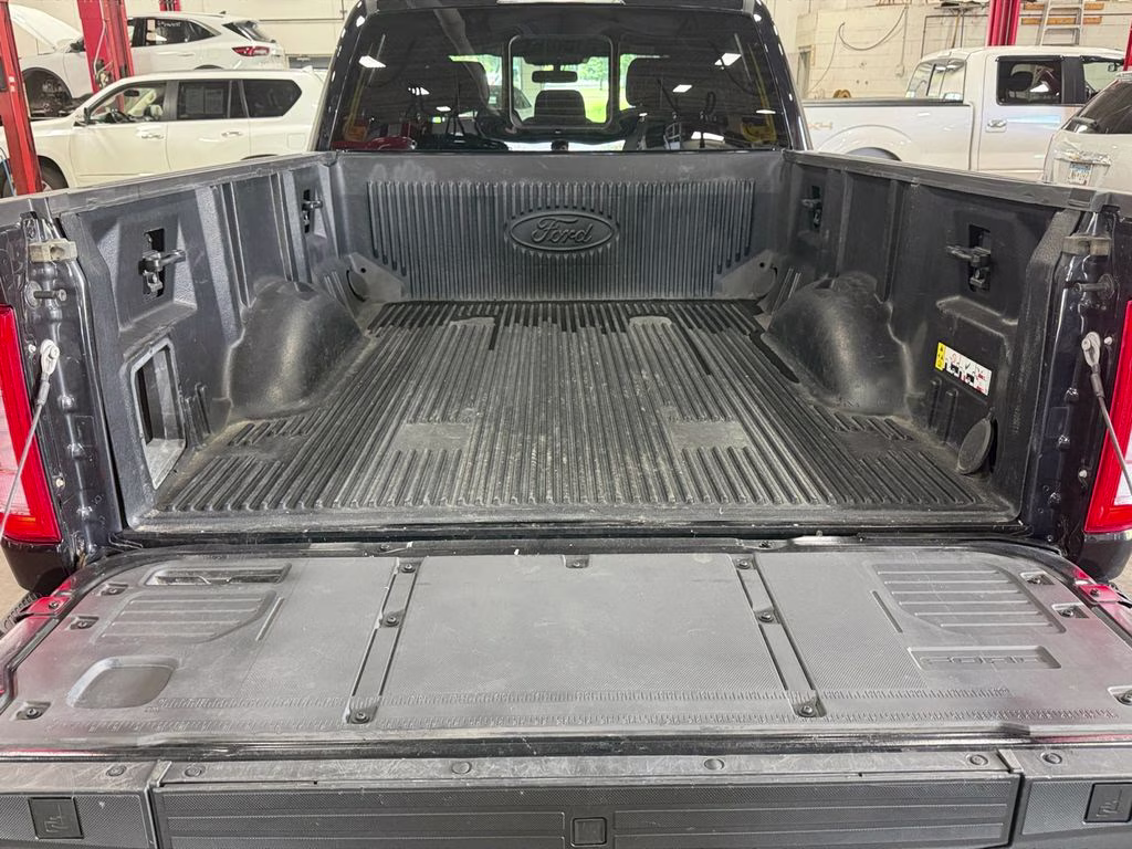 2023 Agate Black Metallic Ford F-150 Lariat 4X4 Truck