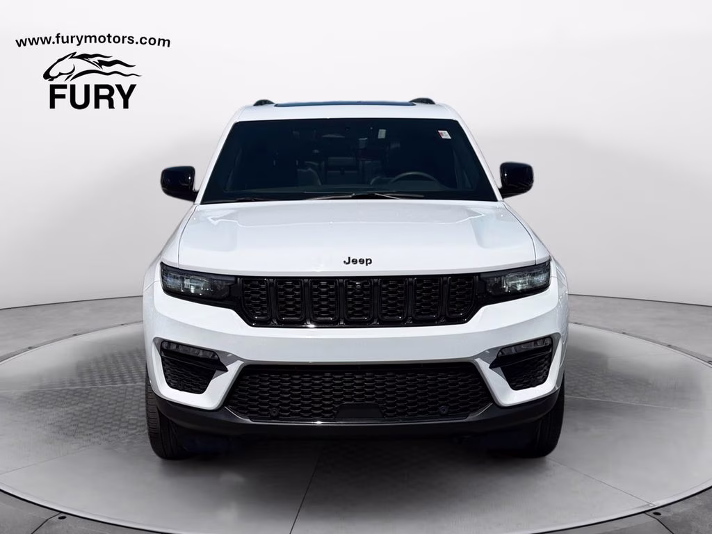 2024 Bright White Clearcoat Jeep Grand Cherokee Limited 4X4 SUV