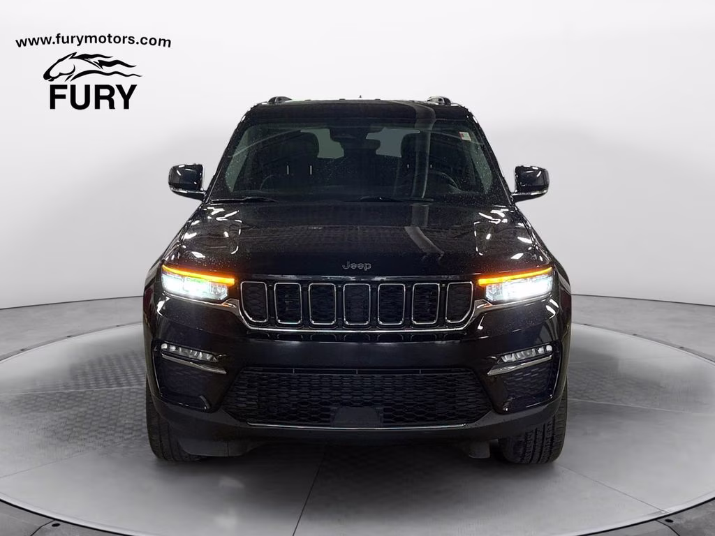 2023 Diamond Black Crystal Pearlcoat Jeep Grand Cherokee Limited w/Preferred Pkg 4X4 SUV