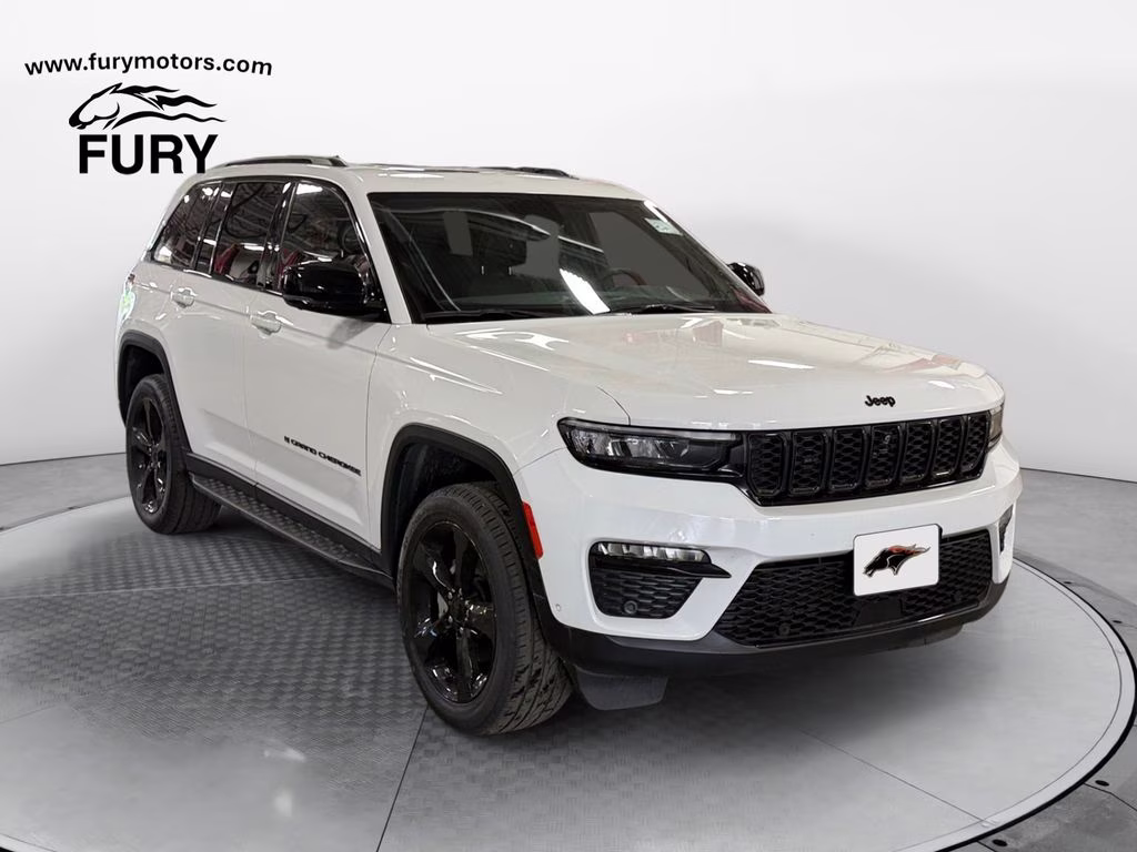 2024 Bright White Clearcoat Jeep Grand Cherokee Limited 4X4 SUV