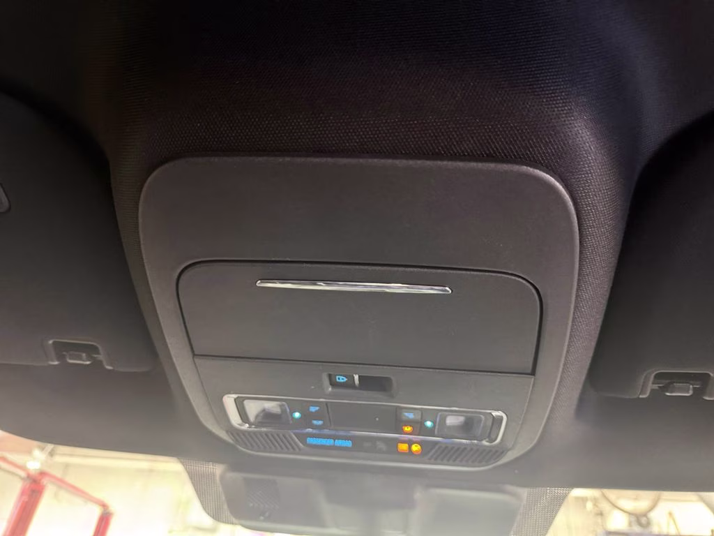 2023 Agate Black Metallic Ford F-150 Lariat 4X4 Truck