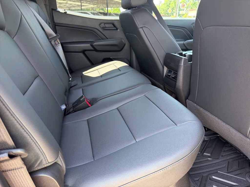 2026 Sterling Gray Metallic Chevrolet Colorado Trail Boss 4X4 Truck