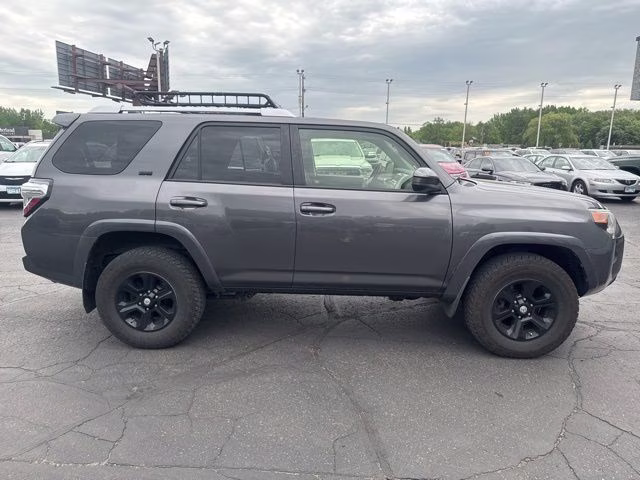 2018 Magnetic Gray Metallic Toyota 4Runner SR5 4X4 SUV
