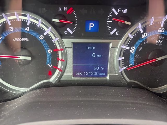 2018 Magnetic Gray Metallic Toyota 4Runner SR5 4X4 SUV