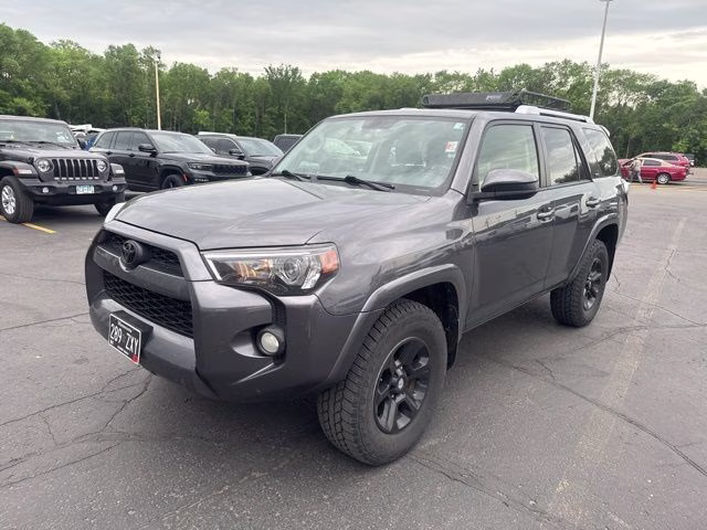 2018 Magnetic Gray Metallic Toyota 4Runner SR5 4X4 SUV