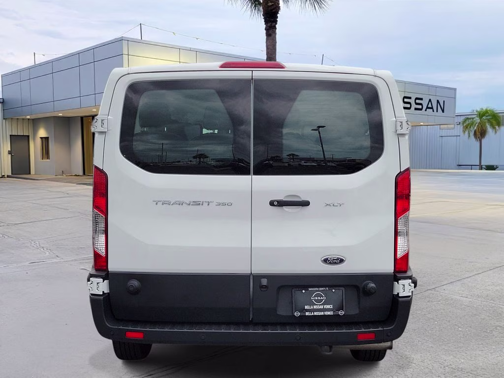 2024 Oxford White Ford Transit-350 XLT RWD Crossover