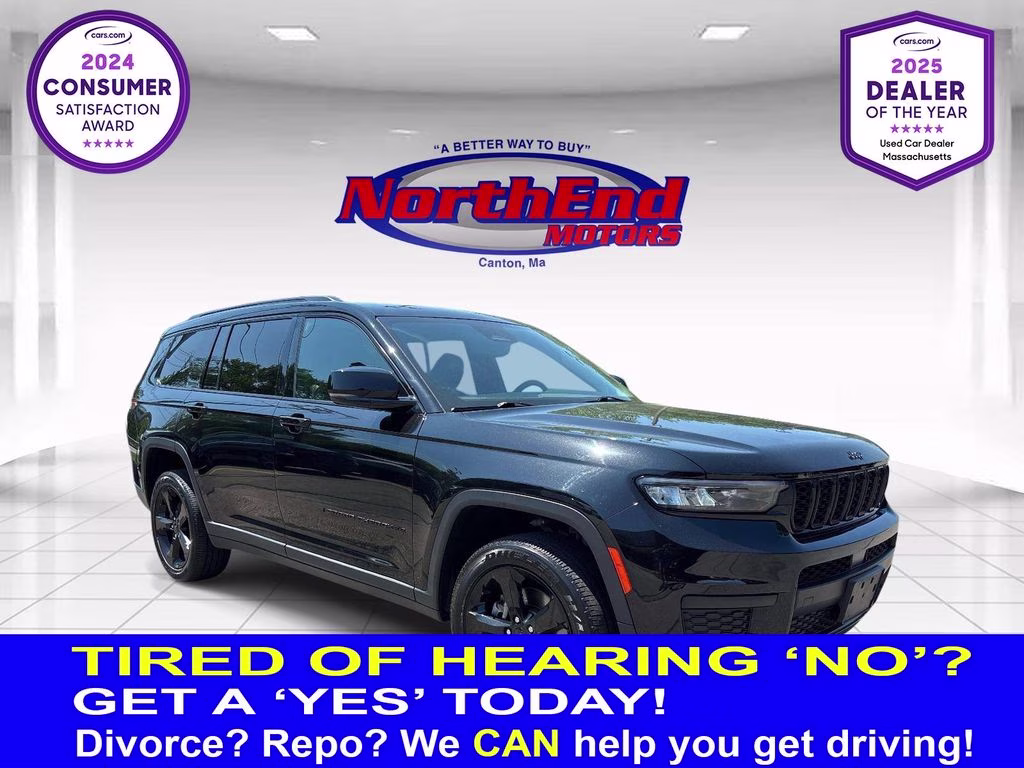 2023 Diamond Black Crystal Pearlcoat Jeep Grand Cherokee L Altitude 4X4 SUV