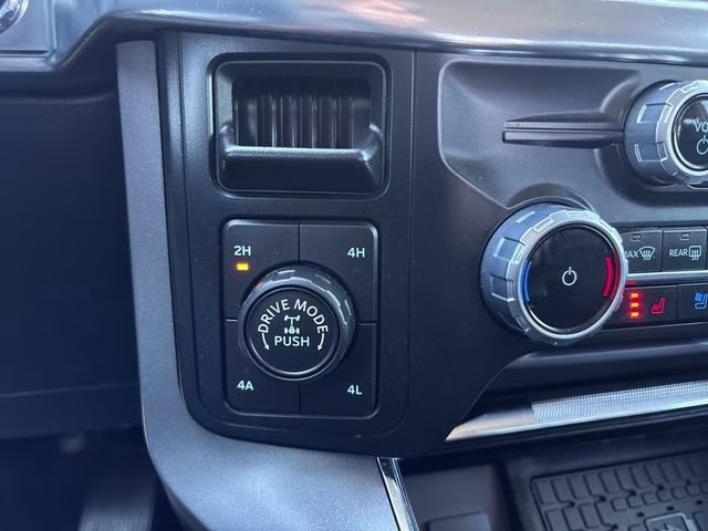 2023 Black Ford F-150 Lariat 4X4 Truck