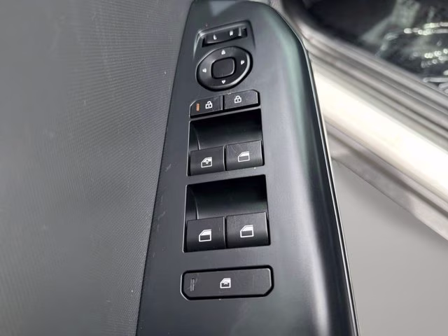 2025 Snow White Pearl Kia K4 LXS FWD Sedan