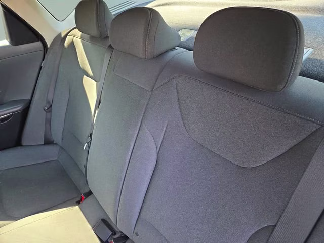 2025 Snow White Pearl Kia K4 LXS FWD Sedan