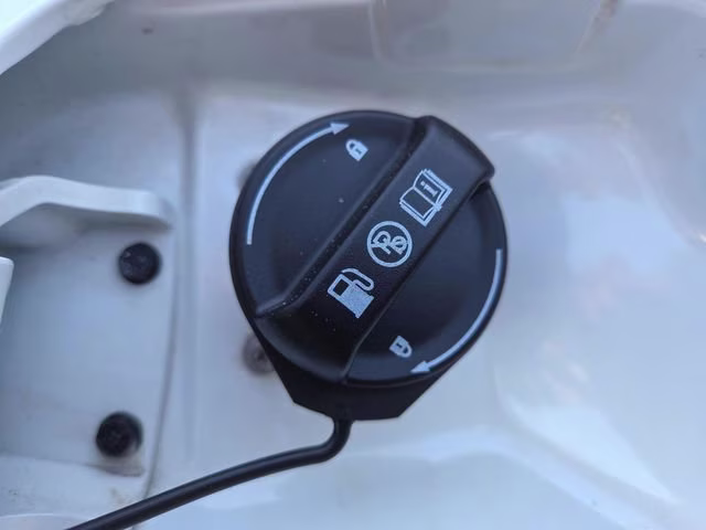 2025 Snow White Pearl Kia K4 LXS FWD Sedan