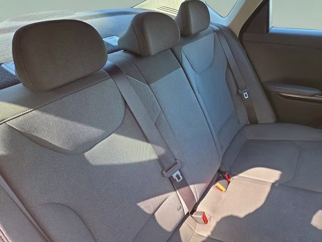 2025 Snow White Pearl Kia K4 LXS FWD Sedan