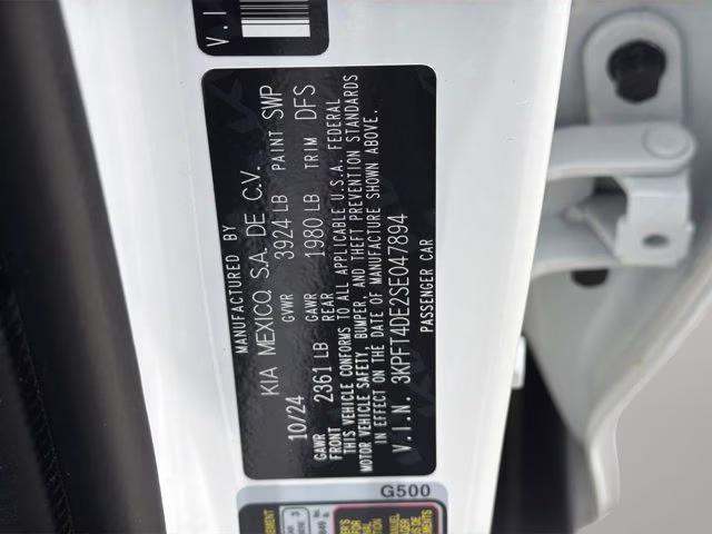 2025 Snow White Pearl Kia K4 LXS FWD Sedan