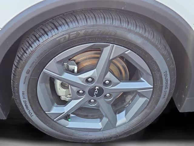 2025 Snow White Pearl Kia K4 LXS FWD Sedan