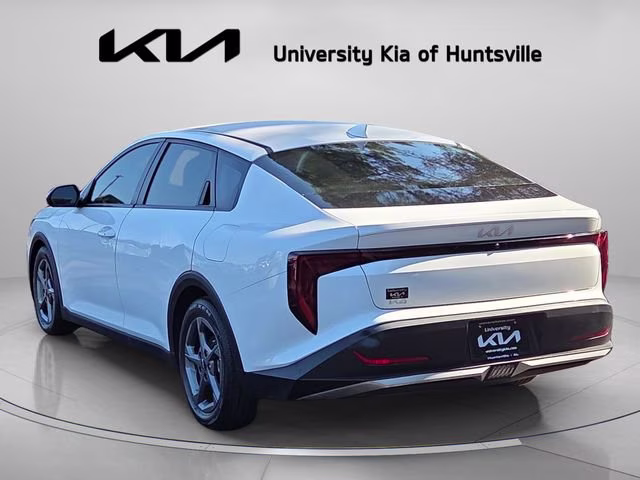 2025 Snow White Pearl Kia K4 LXS FWD Sedan