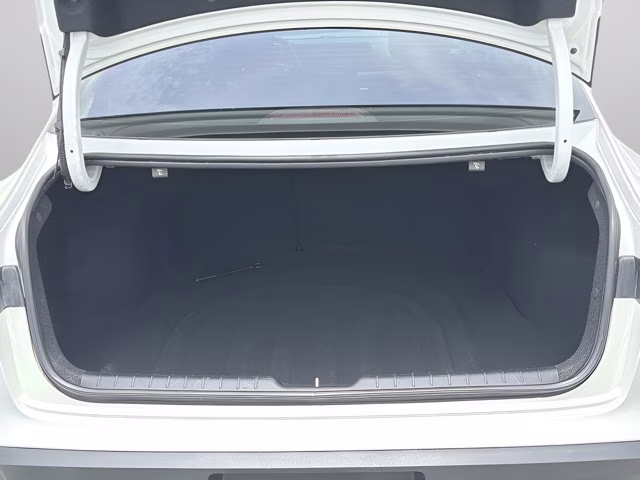 2025 Snow White Pearl Kia K4 LXS FWD Sedan