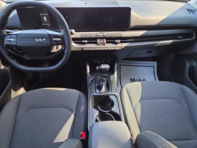 2025 Snow White Pearl Kia K4 LXS FWD Sedan